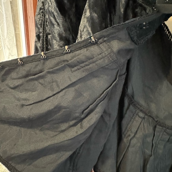 Free People NWOT Bali Heirloom crushed velvet long sleeve crop top - Picture 13 of 14